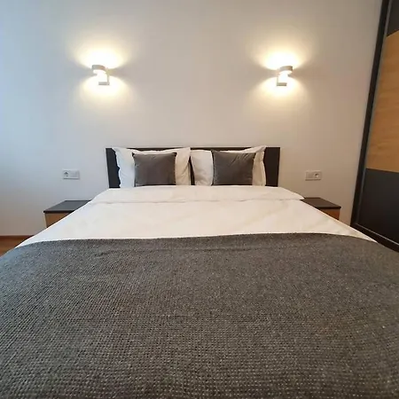 アパート Brand New Luxury In Zornitsa ブルガス