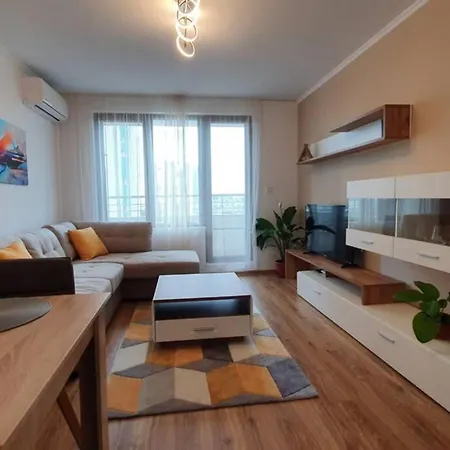 Brand New Luxury In Zornitsa アパート *
